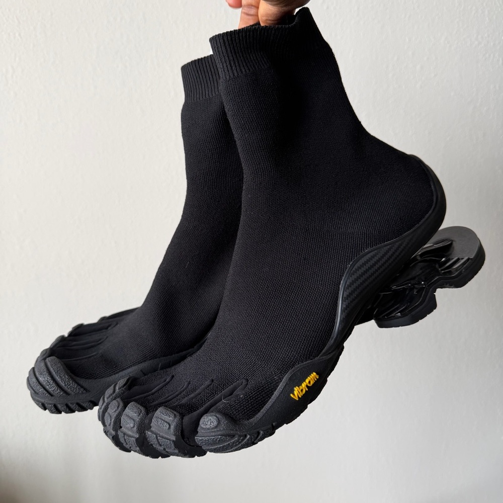 BALENCIAGA Vibram 5 Finger Sock Shoe boot Fall 2020 Black men’s 8 wmns 11 eu 41